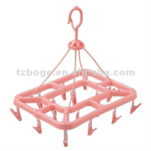 round design plastic hanger with multi-clip mould